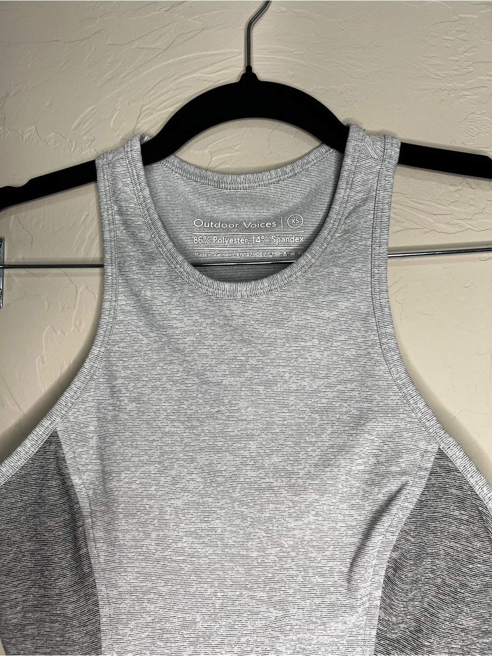 Outdoor Voices Athena Gray Colorblock Athletic Crop Top - Picture 3 of 6